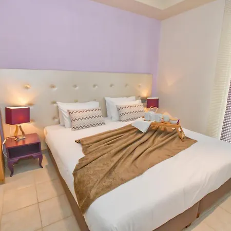 Apartment Marinos *