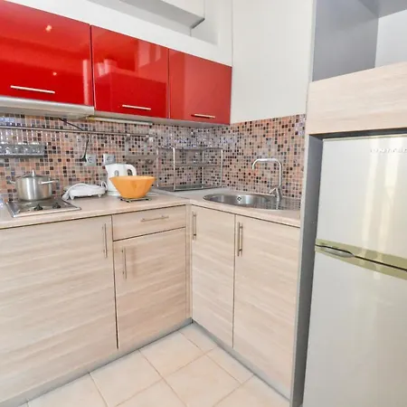 Marinos Apartment