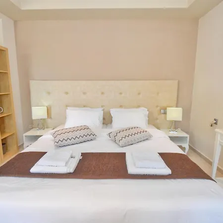 Marinos Apartment