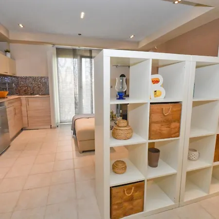 Apartment Marinos