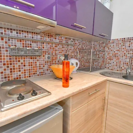 Apartment Marinos *
