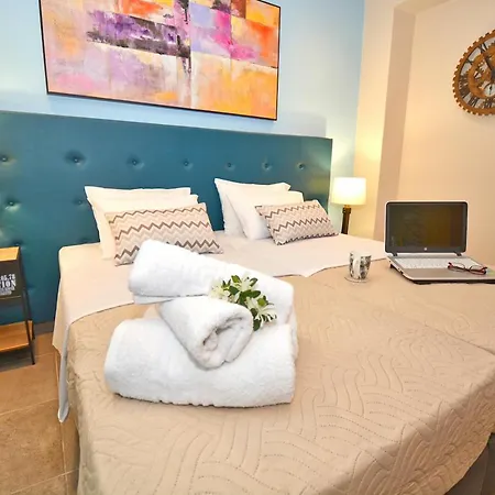 Marinos Apartment
