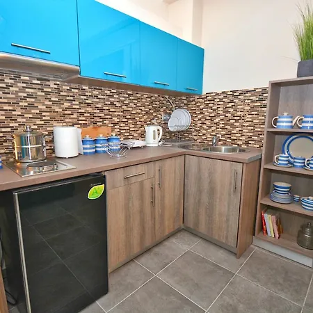 Marinos Apartament Kávos