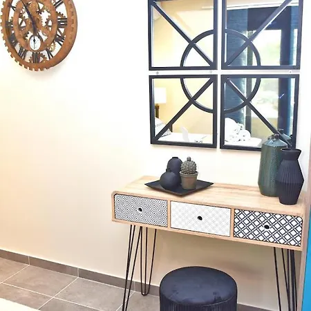 Apartment Marinos *