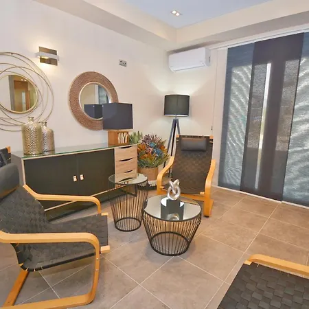 Marinos Apartment