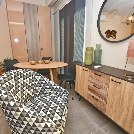 Apartment Marinos *