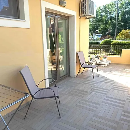 Marinos Apartment *