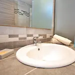 Marinos Apartment